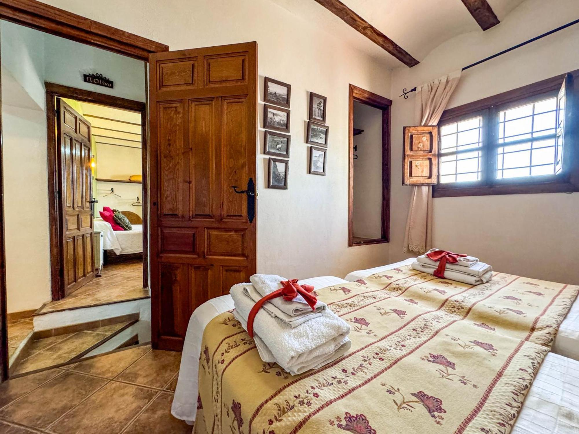 Pensjonat Cortijo Rural Bacares Freila Zewnętrze zdjęcie